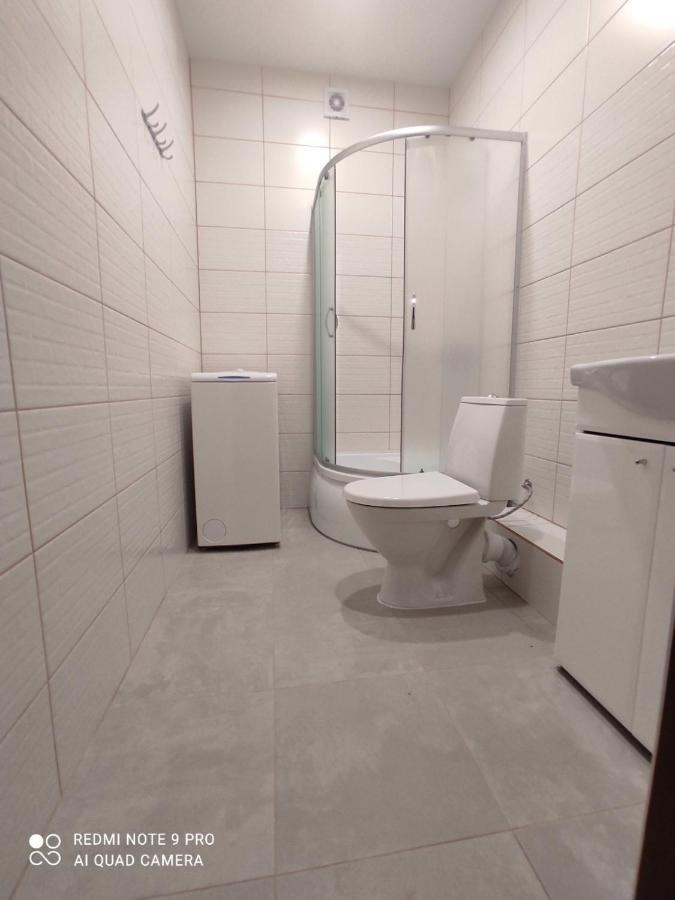 Квартира З Ремонтом Між Залізничним Вокзалом І Центром Lviv Buitenkant foto