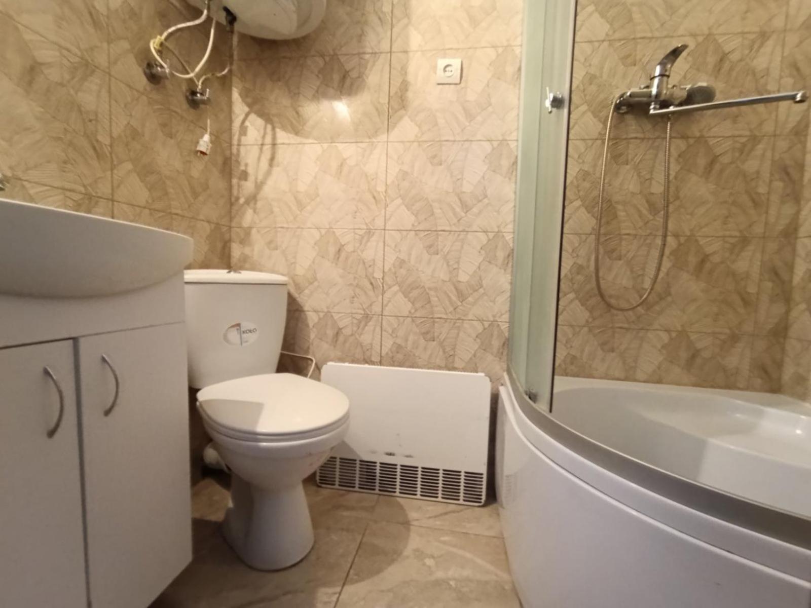 Квартира З Ремонтом Між Залізничним Вокзалом І Центром Lviv Buitenkant foto